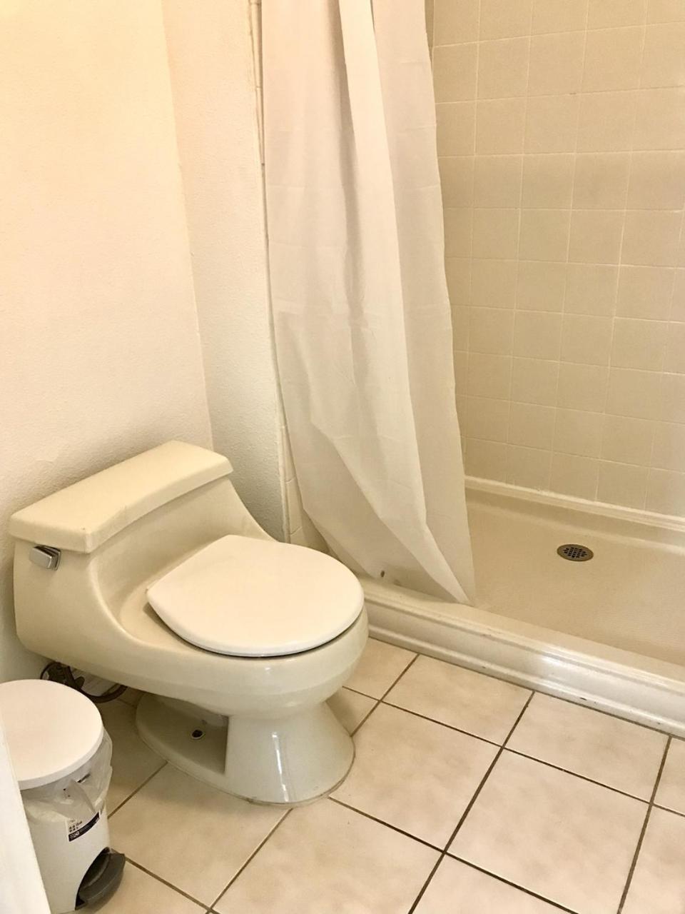 Super Bedroom With Private Bathroom 5 Privatunterkunft Las Vegas
