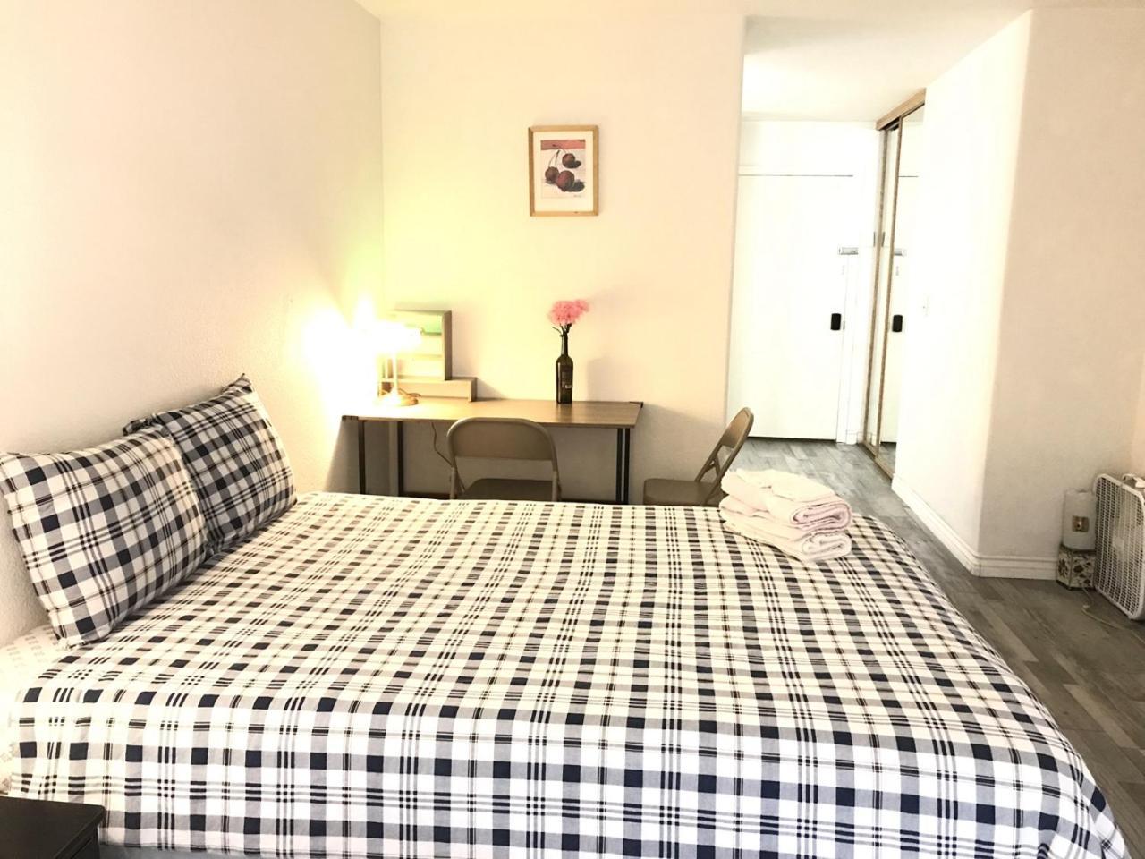 Privatunterkunft Super Bedroom With Private Bathroom 5 *