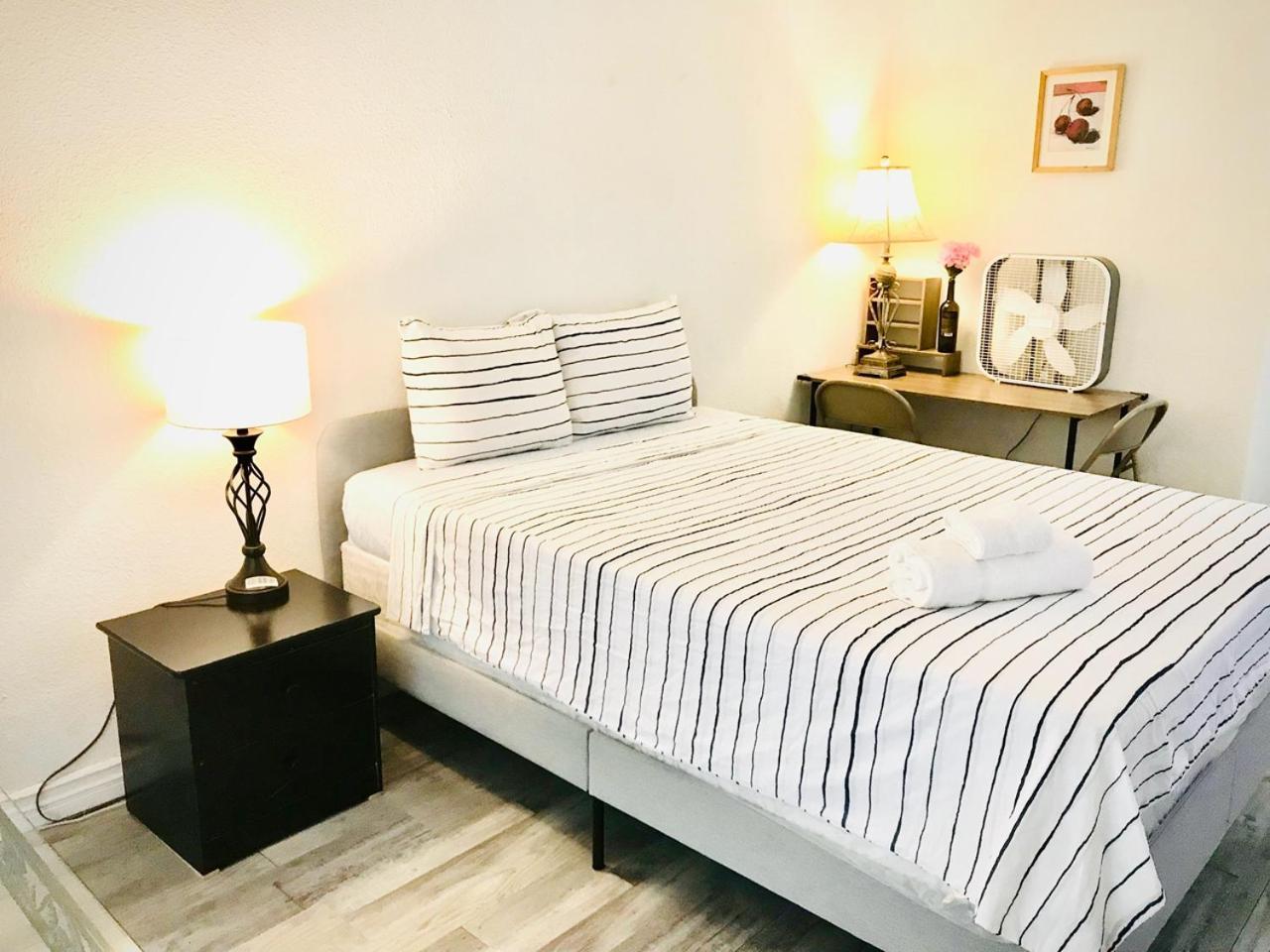 Super Bedroom With Private Bathroom 5 Privatunterkunft Las Vegas